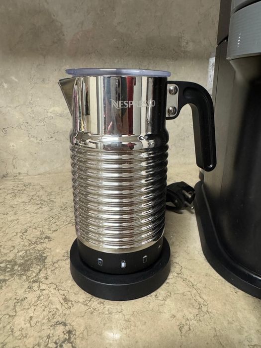 Máquina café Nespresso