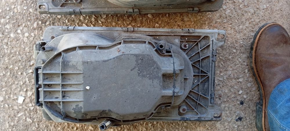 Faróis Mercedes w123