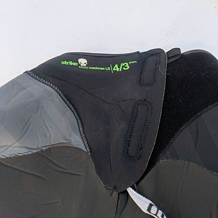 Thermal suit for surfing