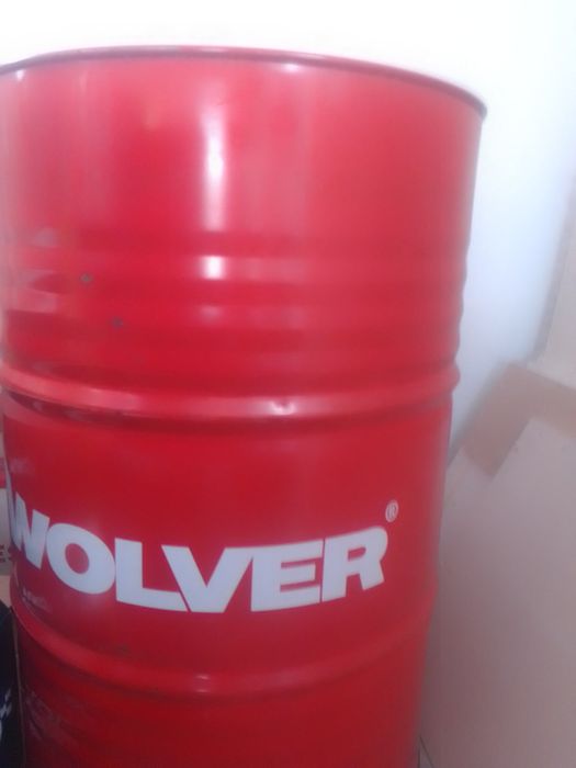 Бочки 208л з під моторного масла