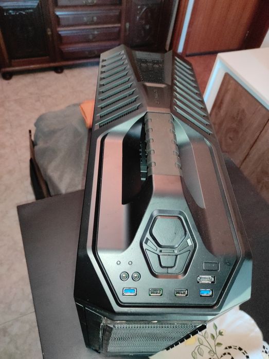 Caixa cooler Master storm  trooper