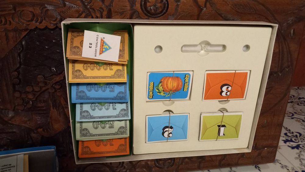 Jogos de tabuleiro : O Espertalhão e Tabuada Magnética