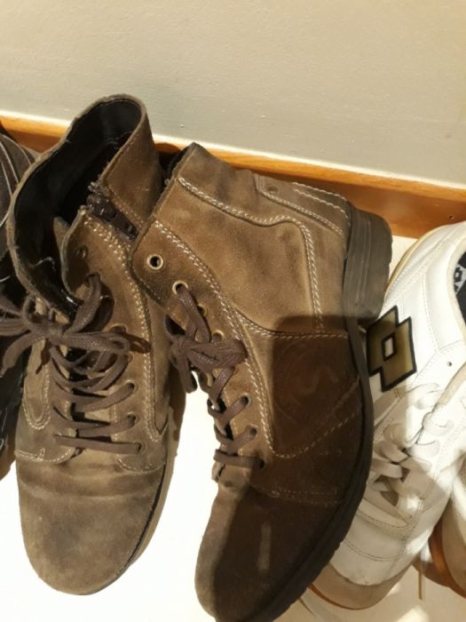 BAIXA PRECO -  Sapatilhas e botins de homem, 42