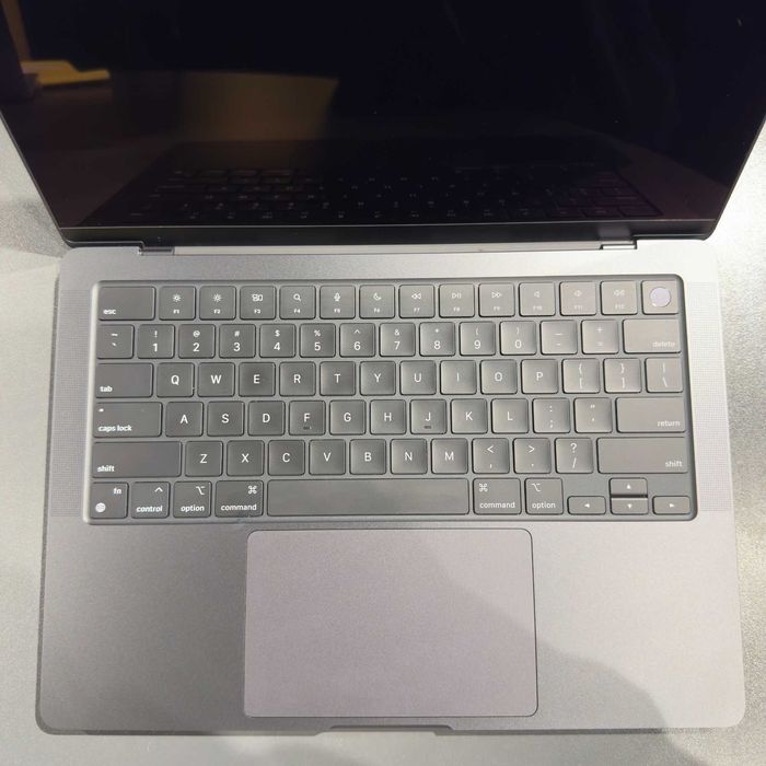 MacBook Pro 14" 2023 M3 Pro 18gb RAM 512gb SSD Space Black В НАЯВНОСТІ!