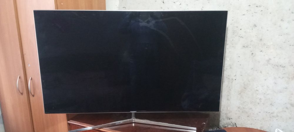 Телевизор Samsung 55" ue-55ks9080 разбит экран