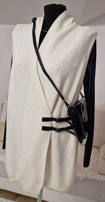 Bezrękawnik ecru " H&M".