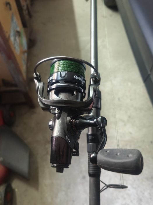 DAM Kołowrotek QUICK 2 4000 FS + żyłka