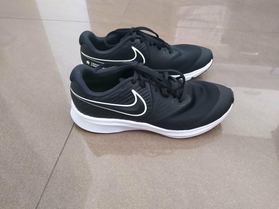 Obuwie sportowe Nike rozm. 38,5