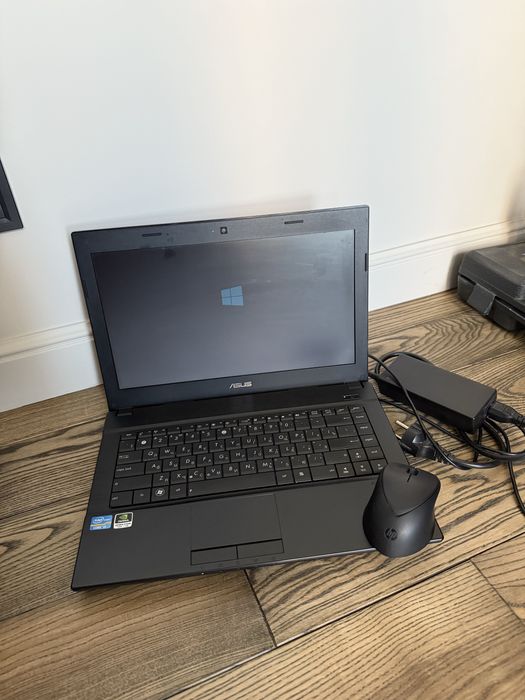 Ноутбук ASUS P43SJ + зарядка та миша