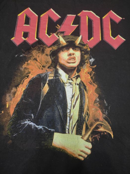футболка рок-гурту AC/DC