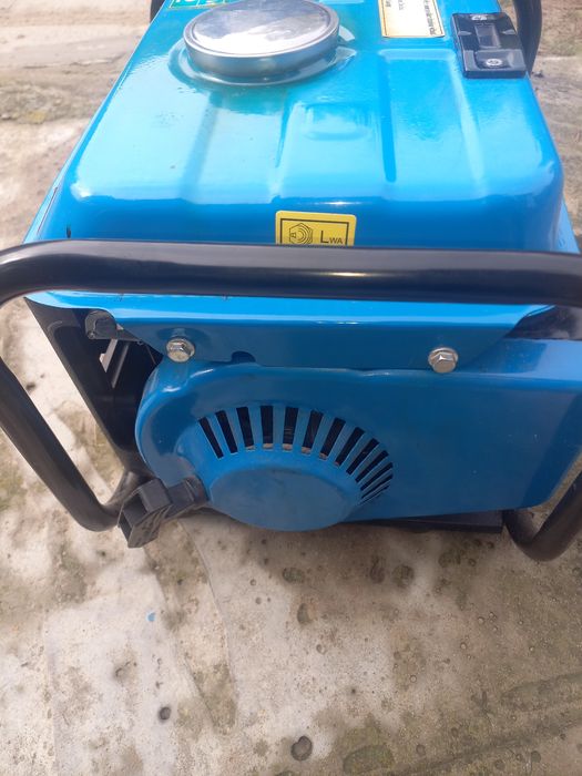 Генерато в гарному стані    Honda