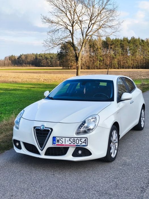 Alfa Romeo Giulietta Alfa Romeo Giulietta 1.4 TB (120 KM) 2012 – Piękna Biel, Dynamiczna