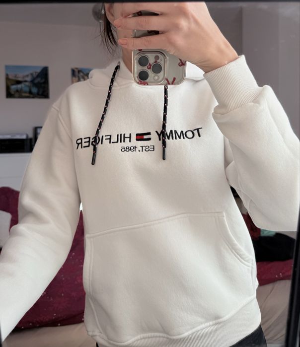 Biała bluza z napisem Tommy Hilfiger z turcji 100% bawelna
