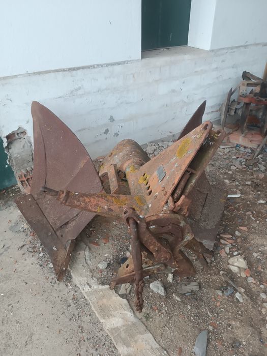 Charrua 14 polegadas ideal para tractor de 70 cvs