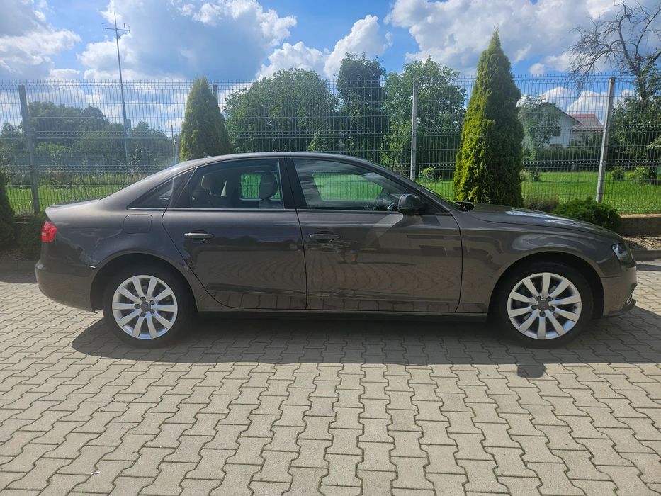 Audi A4 Limousine Niski przebieg!