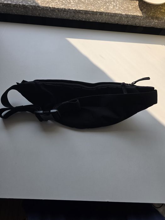 nike saszetka biodrówka pas torebka sportowa nerka