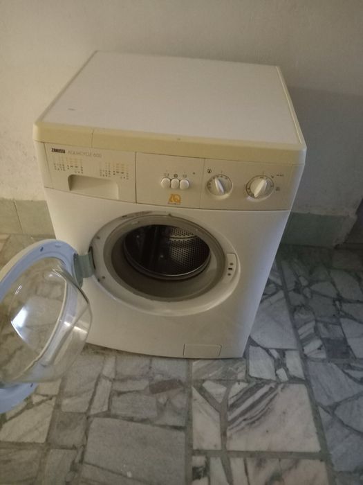 Zanussi Aquacycle 600 пральна машинка