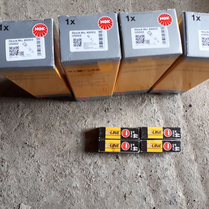 Cewka zapłonowa 48003 NGK numer U5002  plus świece do vw, seat, audi