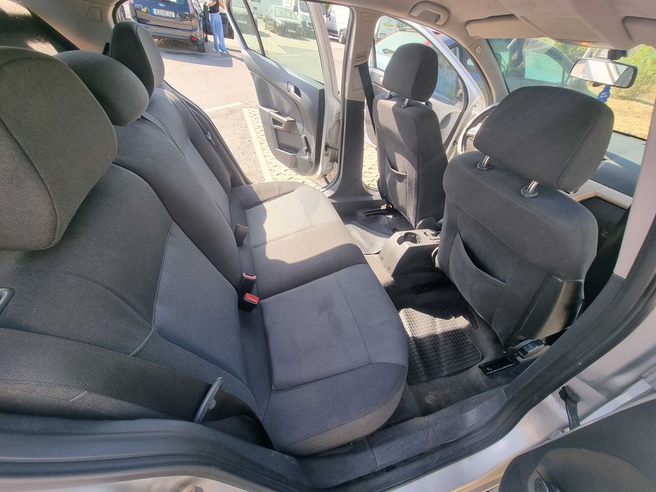 Opel Astra CDTI 1.3 gasóleo para partes ou reparação