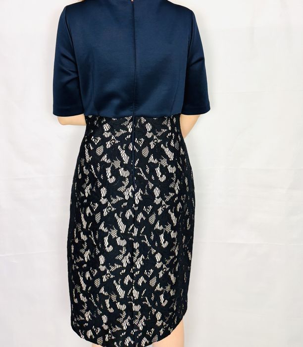 Granatowa sukienka z koronkowym dołem XXL 44