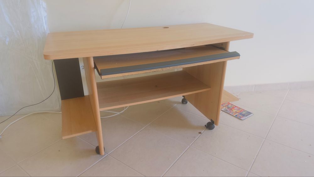 Secretaria multiusos