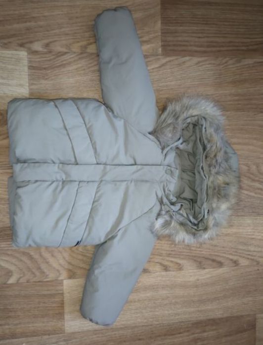Куртка Zara 86 розмір