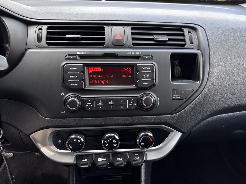 Kia Rio — fotografia 9