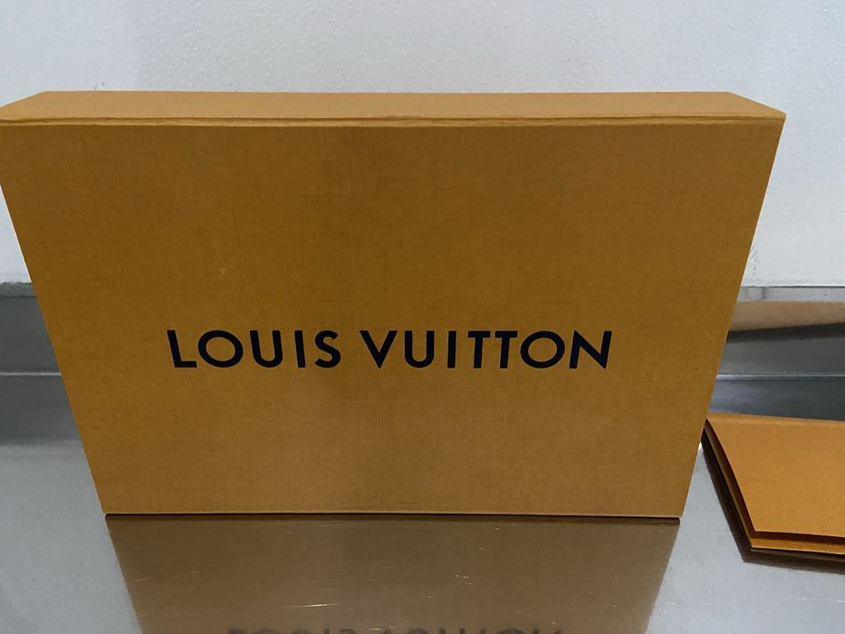 фірмовий пакет Louis Vuitton