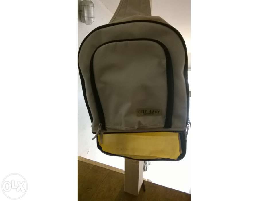 Mochila térmica para mamâs e papás com 2 divisórias