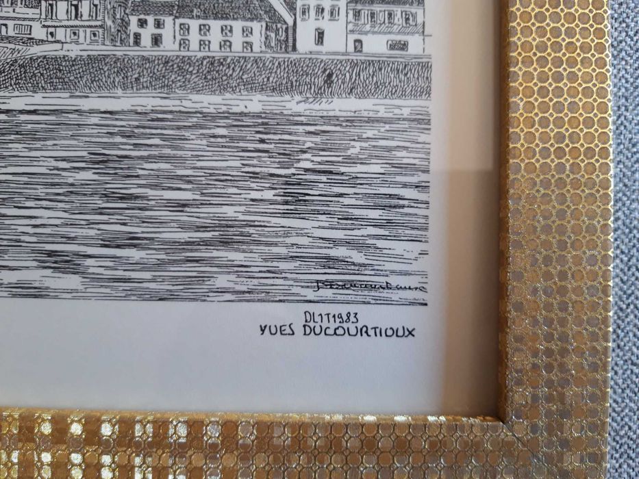 Quadro com desenho paisagista