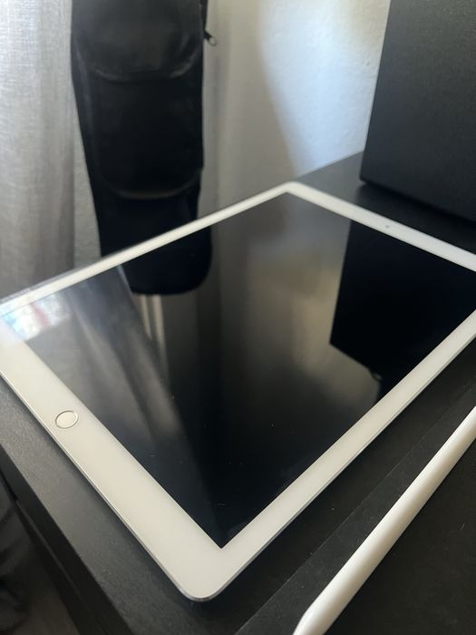 iPad Pro 12,9” 1ª Geração 128GB + Apple Pencil