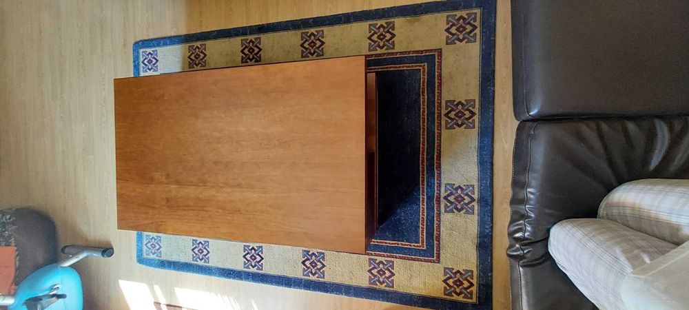 Mesa de apoio em Madeira Maciça