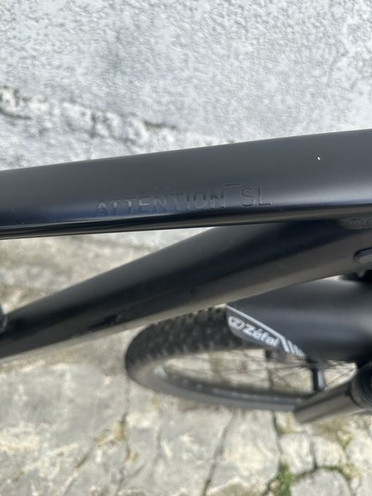 Bicicleta btt cube roda 29