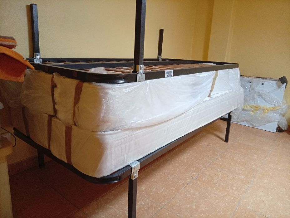 2 Somiers com colchão 90x190