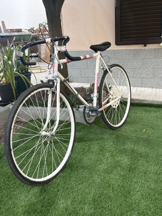Bicicleta estrada antiga
