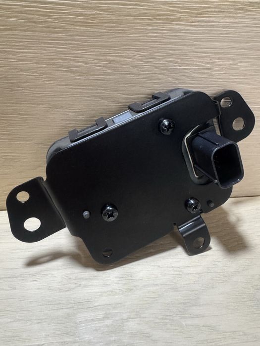 Радар Дистронік Lexus RX,NX,LX,RZ / Toyota Corolla,bZ4X / 88210-78020