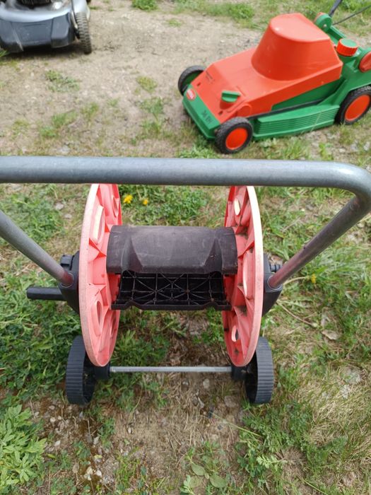 Wózek zwijak na wąż