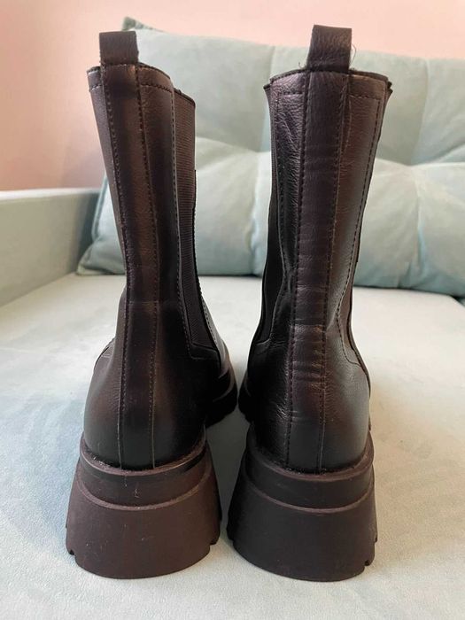 Осіннє взуття Stradivarius 37