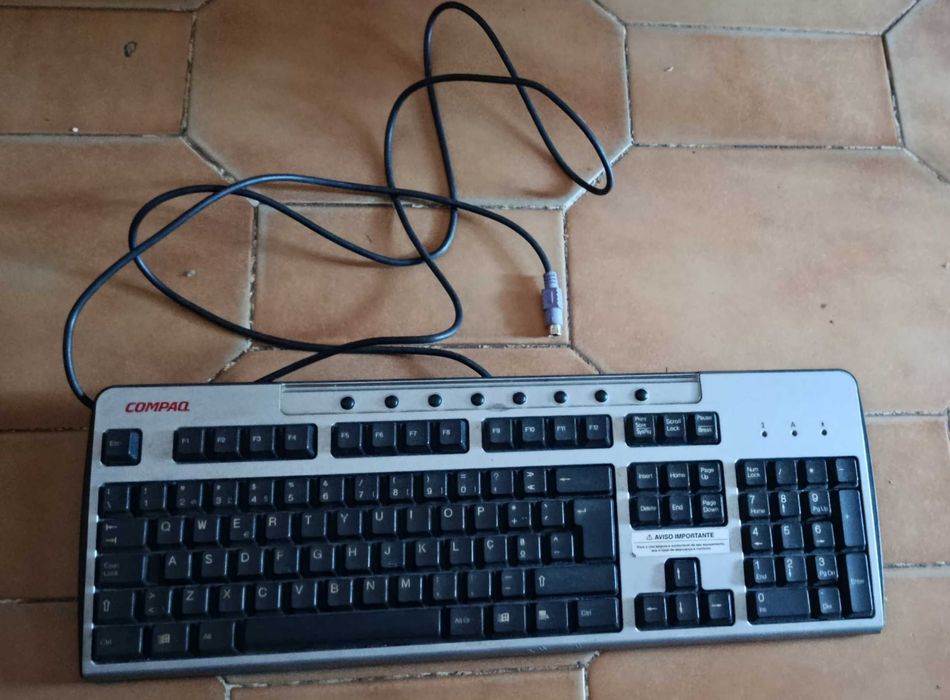 Computador HP Compaq Completo