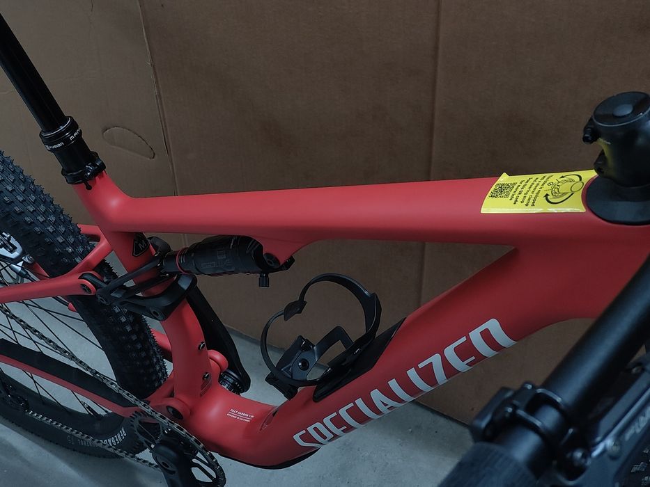 Nova!3199€Specialized Epic 8 Comp  carbono 2026 
( Aceito retomas)
Tamanho M 
Transmissão electrónica