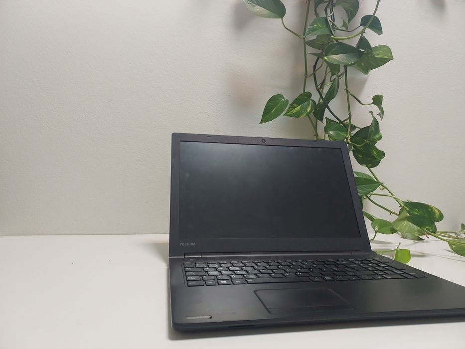 Portatil toshiba i5 / SSD / 12gb