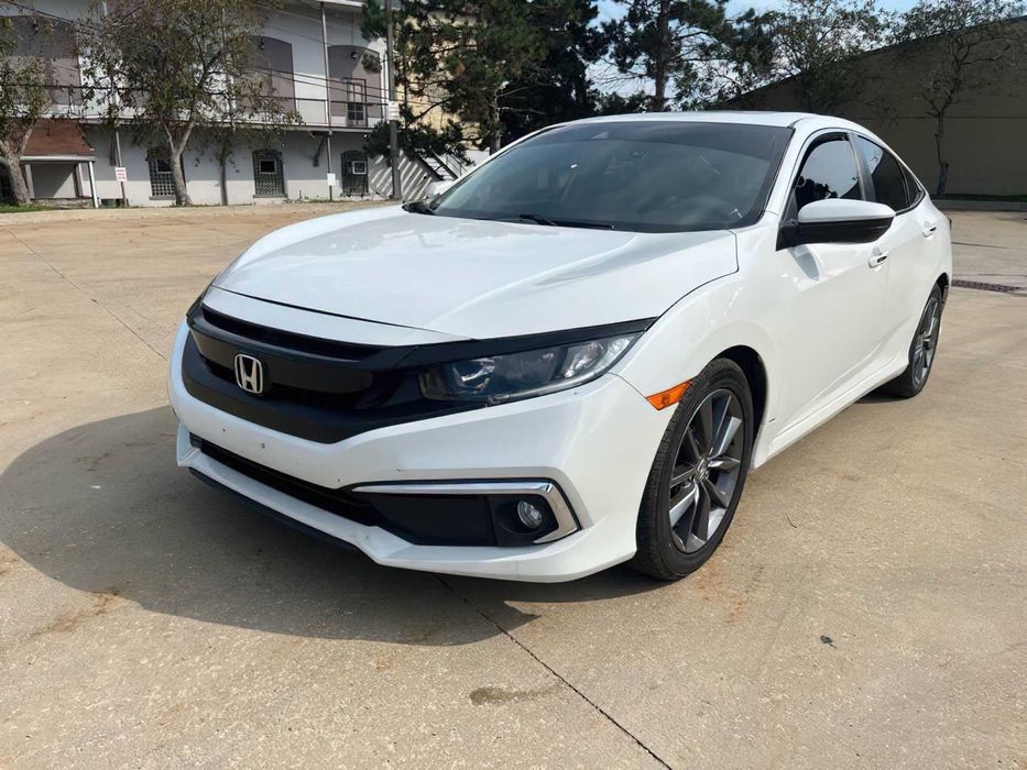 Honda Civic EX-L      2019