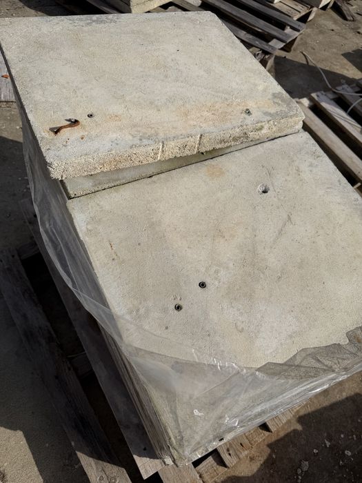 Mosaicos retangulares cimento usados