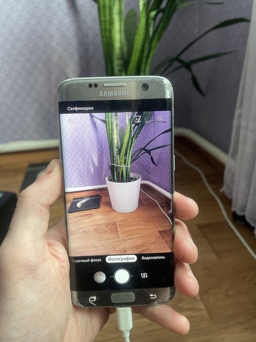 Samsung Galaxy S7 Edge (Silver) - 64 gb. Екран без вигорань