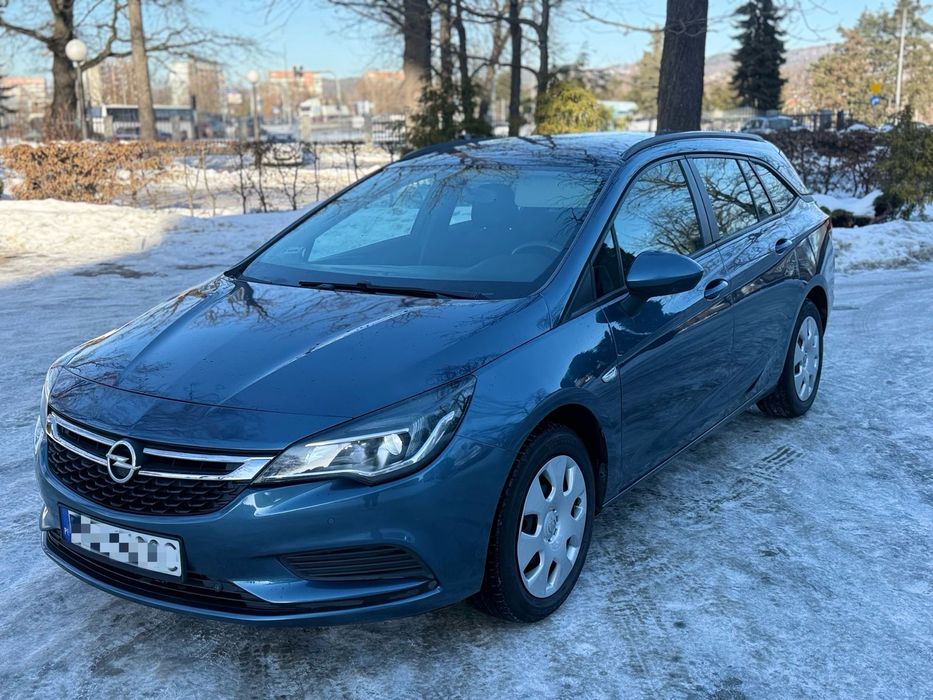 Opel Astra 2017 rok, bezwypadkowy, oryginalny lakier, serwis ASO
