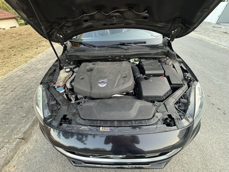 Volvo v40 D4 2.0 190cv