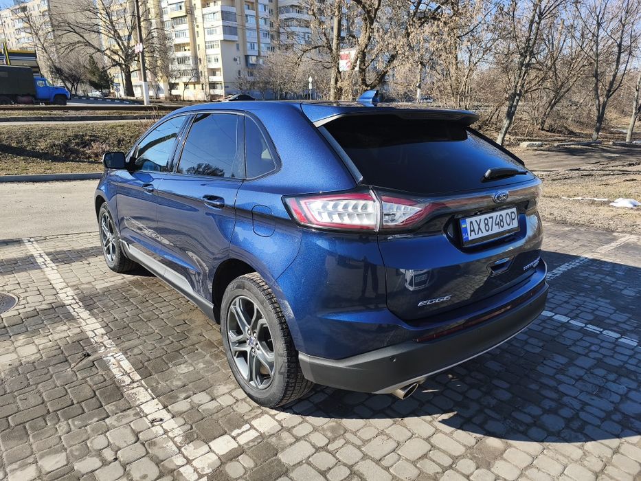 Продам Ford edge