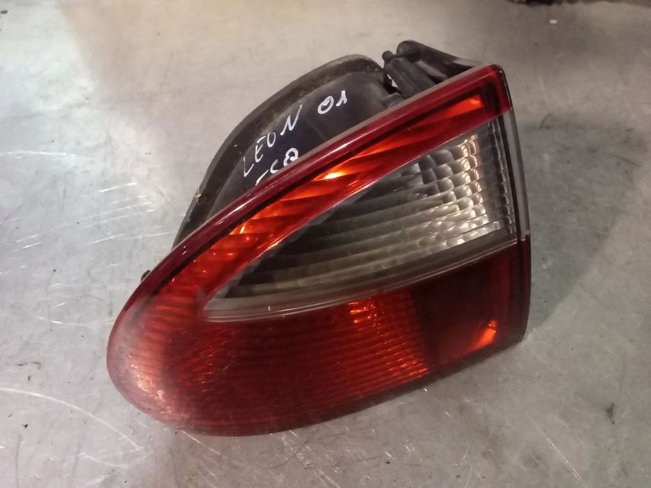 FAROLIM SEAT LEON 1M ESQUERDO / DIREITO