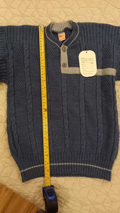 Кофта тепла на хлопчика  зріст 146 см. Гарна ціна!!