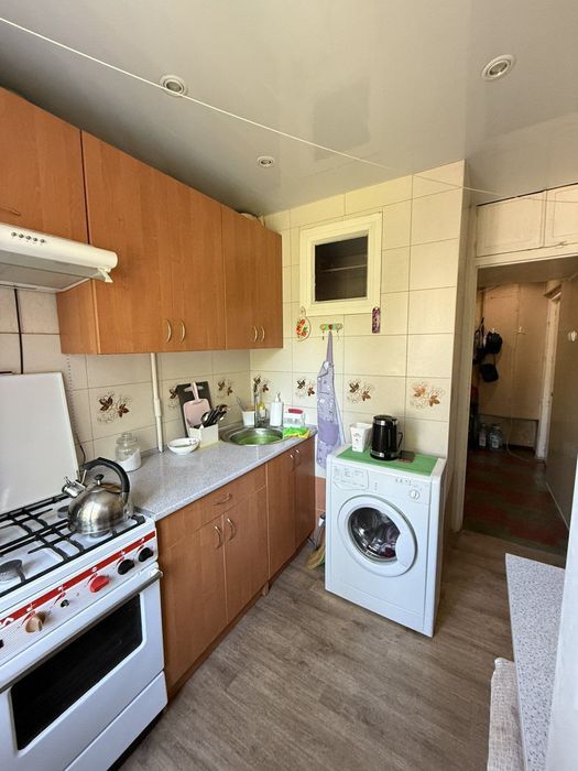 ПРОДАЮ простора 2к квартира КОСІОРА Богдана Хмельницького ГАЗ!